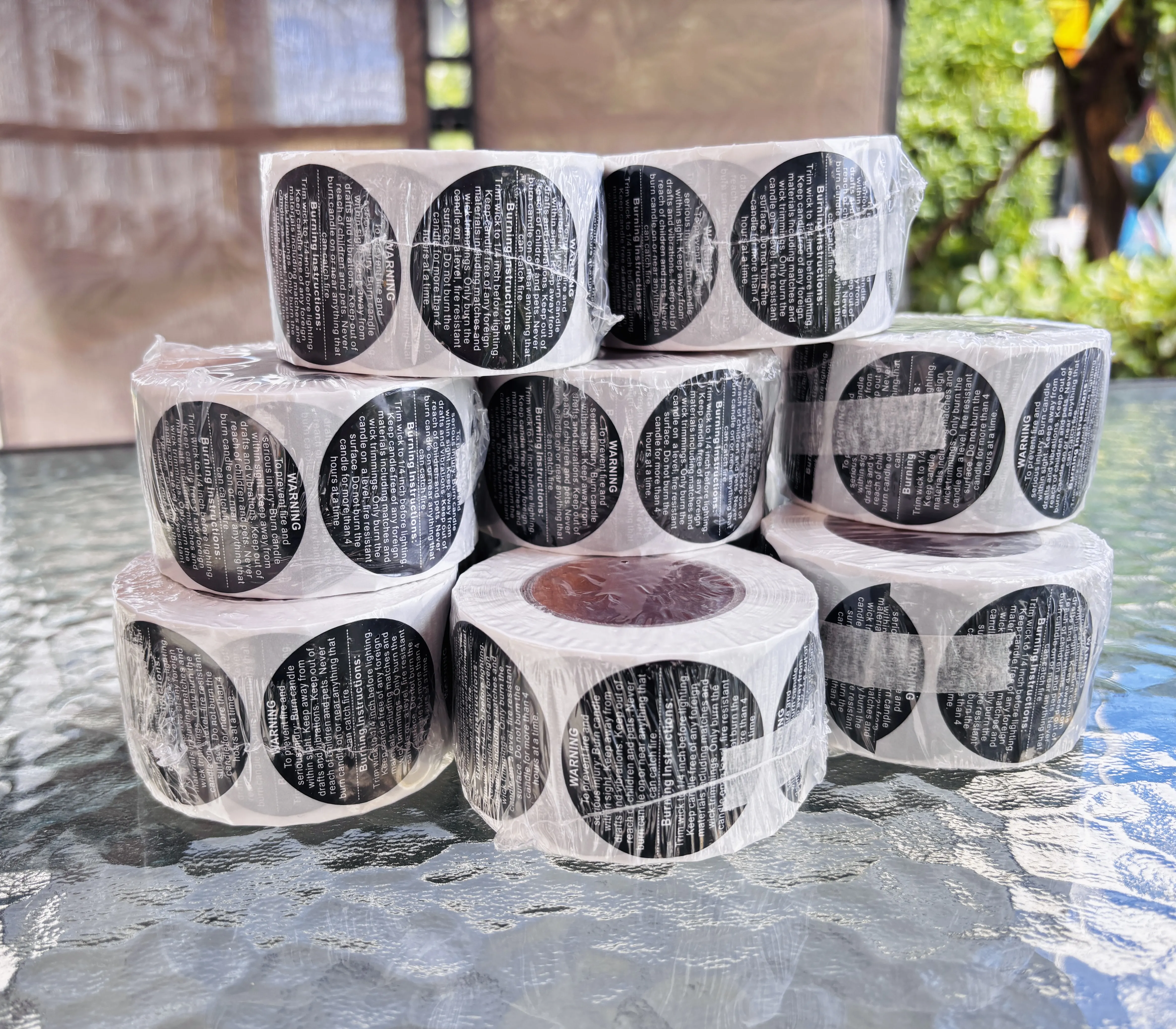 JoJo Pack ha entregado con éxito etiquetas de advertencia personalizadas para velas perfumadas a los clientes, fortaleciendo la línea de productos de defensa de seguridad.