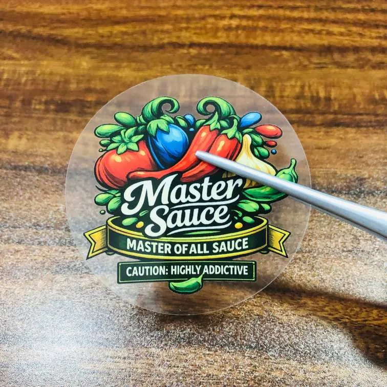 Completa la entrega precisa de las etiquetas de salsa de chile.