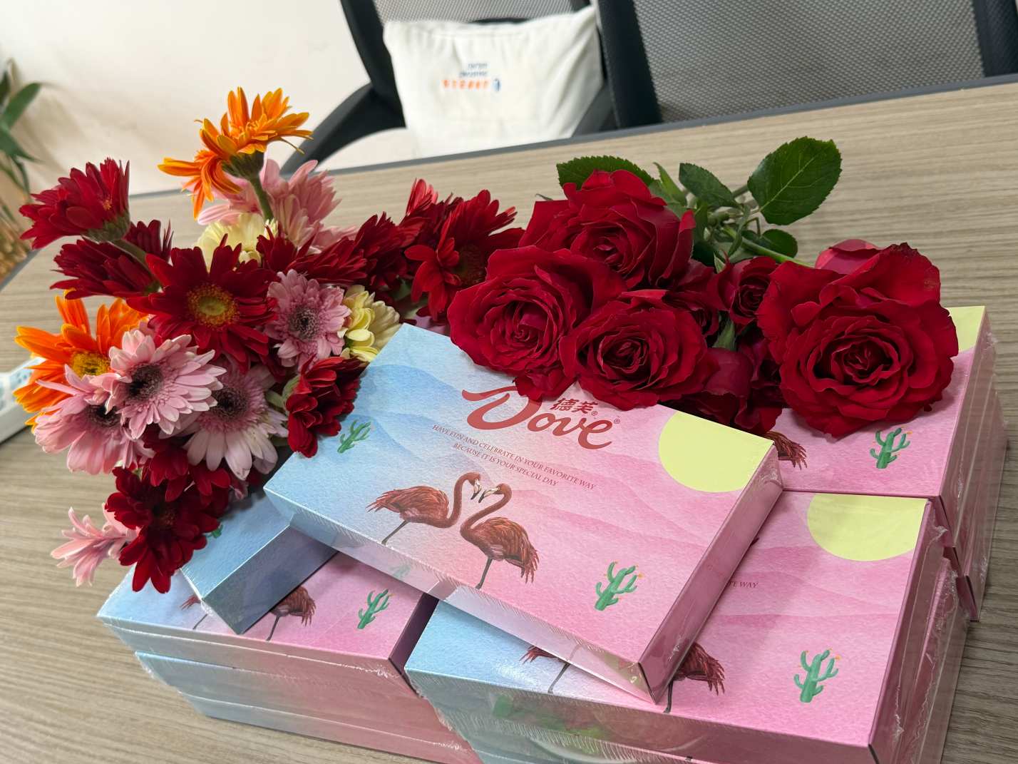 El amor llena el lugar de trabajo