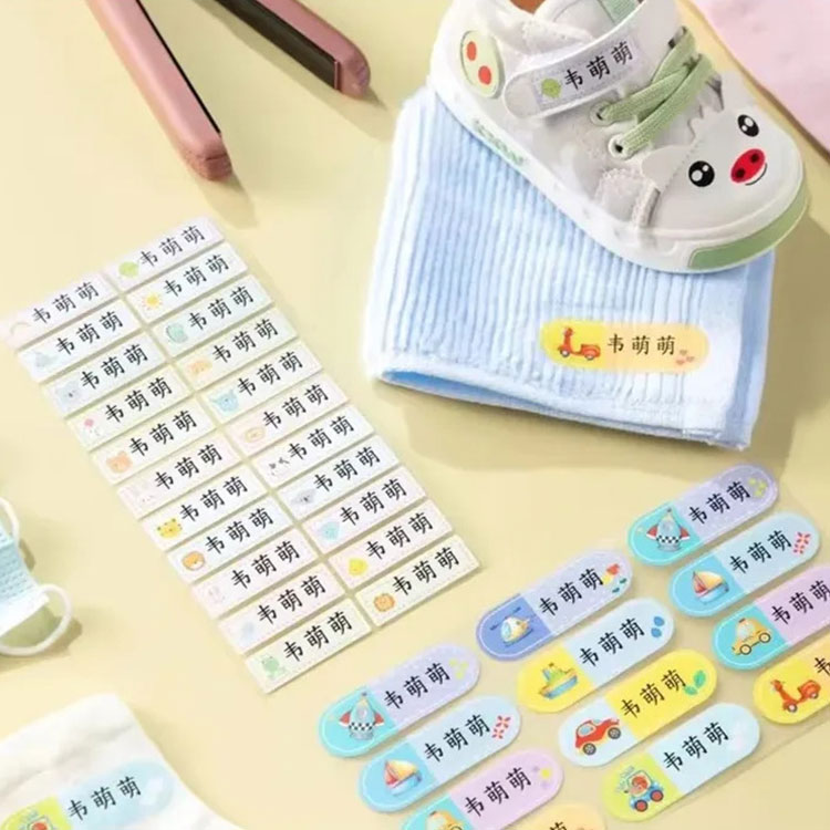 Pegatinas infantiles de tela con nombre de dibujos animados