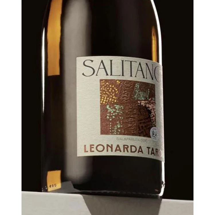 Etiqueta de vino tinto